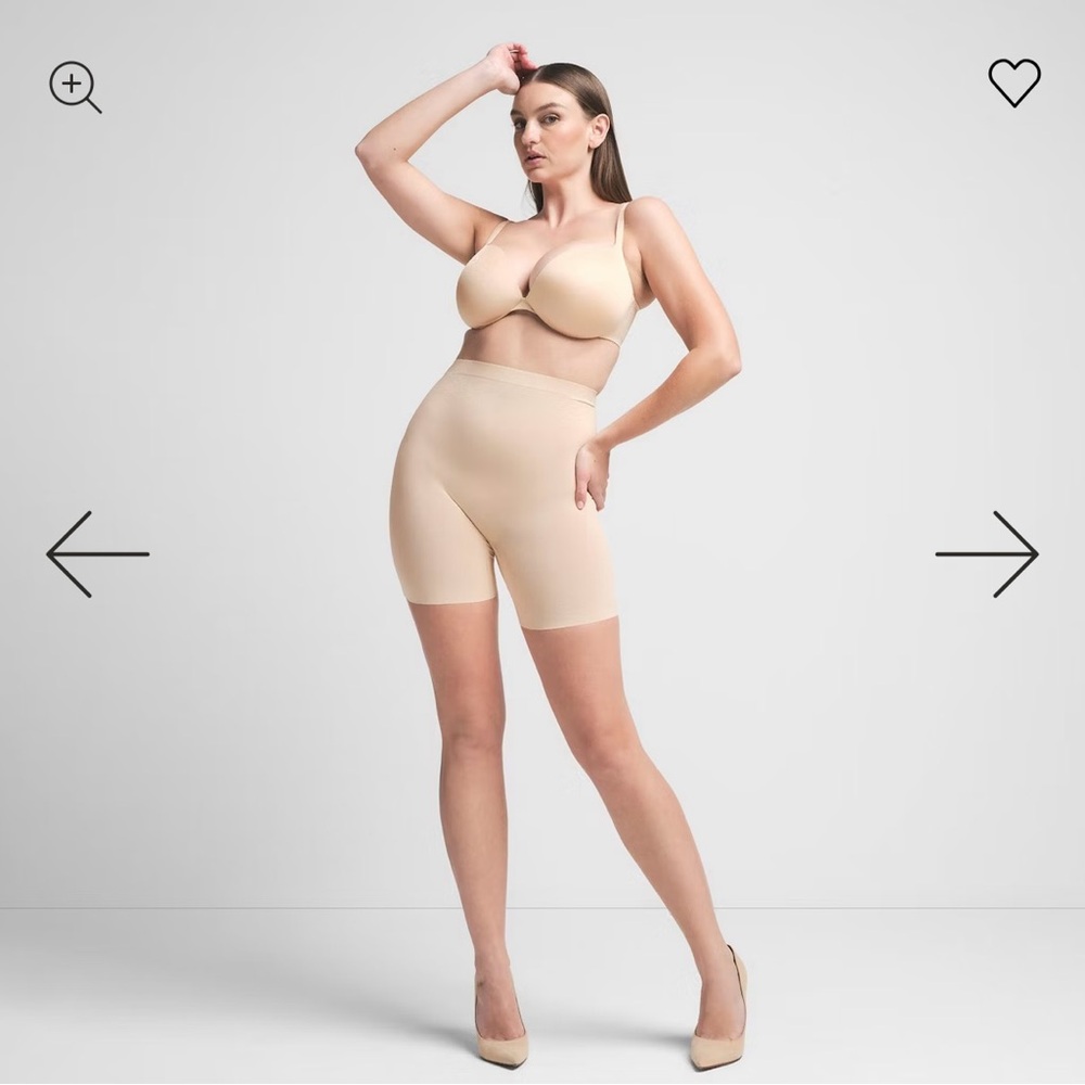 SKIMS Sheer Sculpt Low Back Shorts - Sand